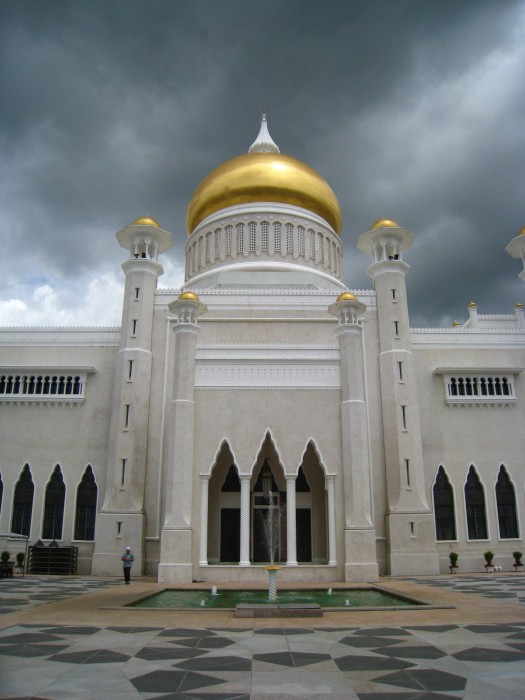 Omar Ali Saifuddien moskee